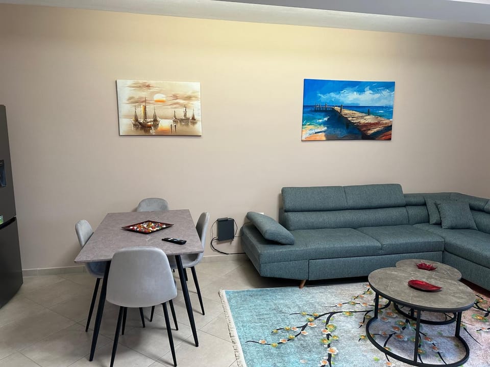 Cozy and Modern 1BR with Full Kitchen Apartment in Tirana