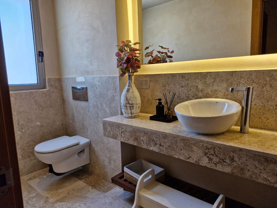 Toilet, Bathroom