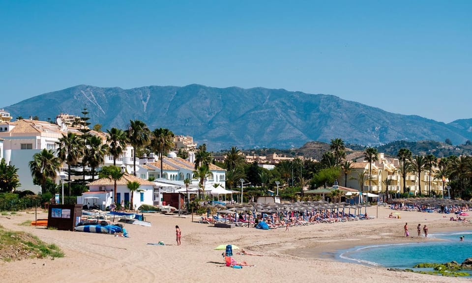 Short walk to La Cala de Mijas beach, Town and Market place Apartment in Costa del Sol