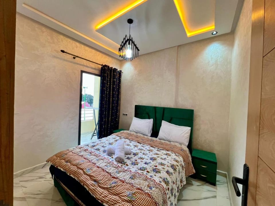 Bed, Balcony/Terrace, Balcony/Terrace, Bedroom, towels, towels, air conditioner, air conditioner