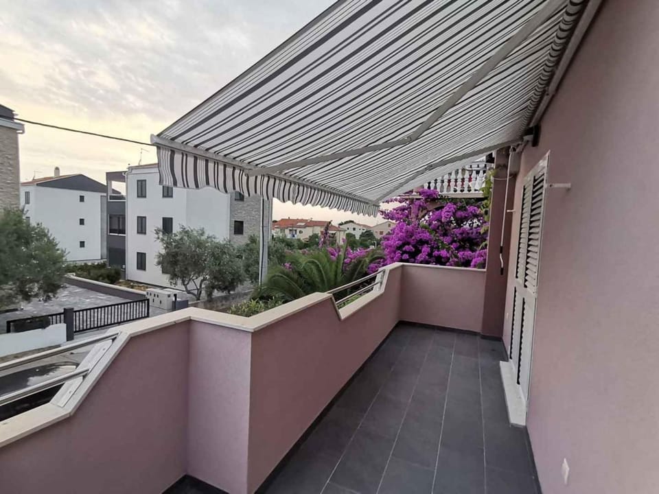 Summer, Balcony/Terrace