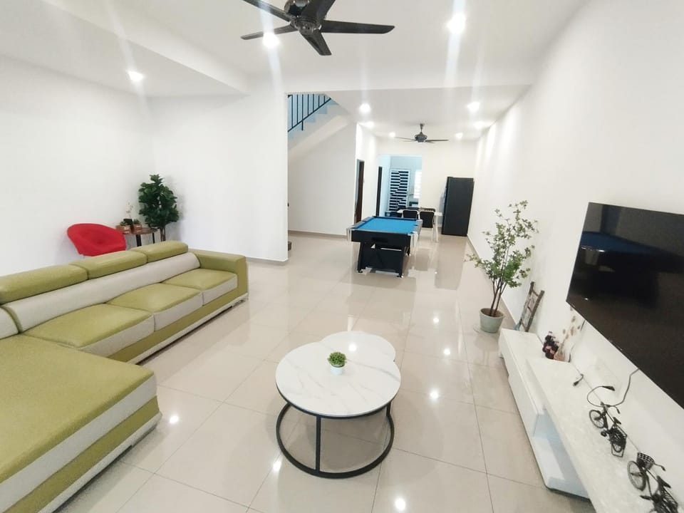 Ipoh Home Story Newly Renovated Bercham Landed Double Storey For 10pax House in Ipoh