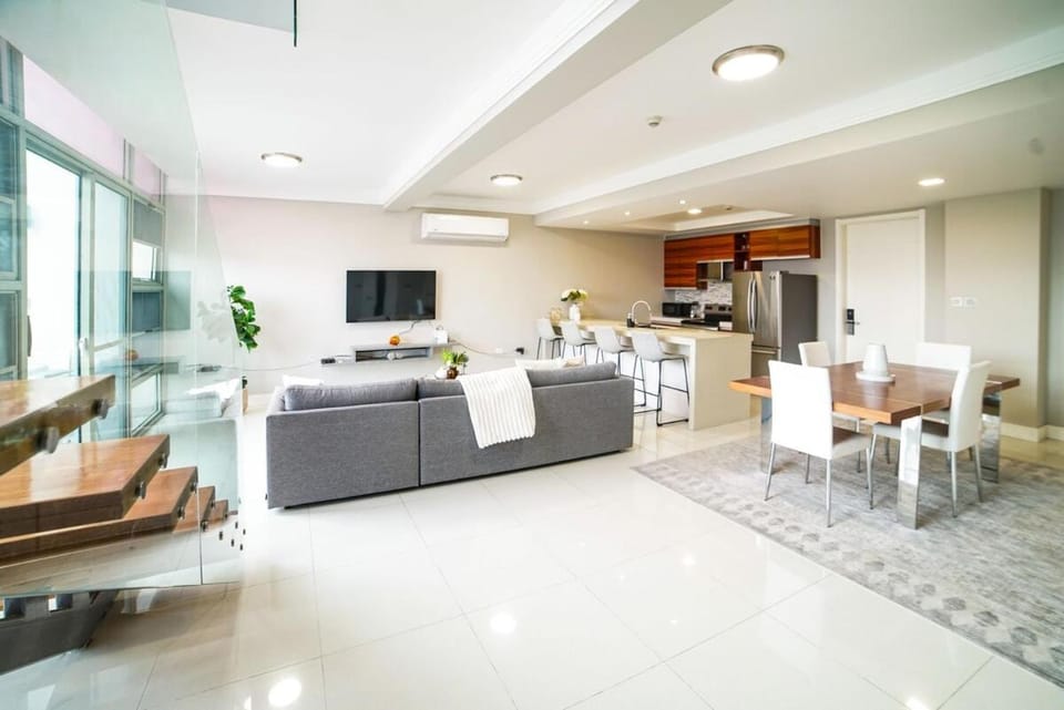 Penthouse Suite 20 South - KINGSTON - FIWI Apartment in Kingston