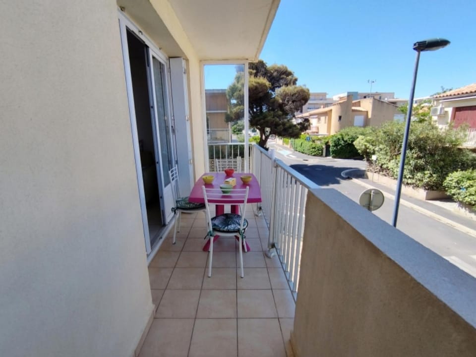 T3 confortable avec terrasse et parking à 100m de la plage, pour 6 personnes à Narbonne-Plage - FR-1-795-64 Apartment in Narbonne