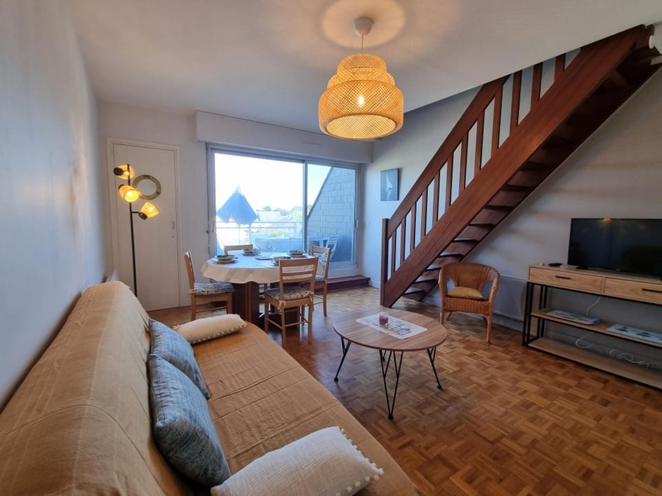 Appartement T3, proche plage et commerces, animaux admis - FR-1-775-23 Apartment in Brittany