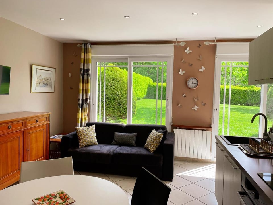 Charmant gîte à Chailles près de Blois avec jardin et WIFI - FR-1-491-468 House in Centre-Val de Loire