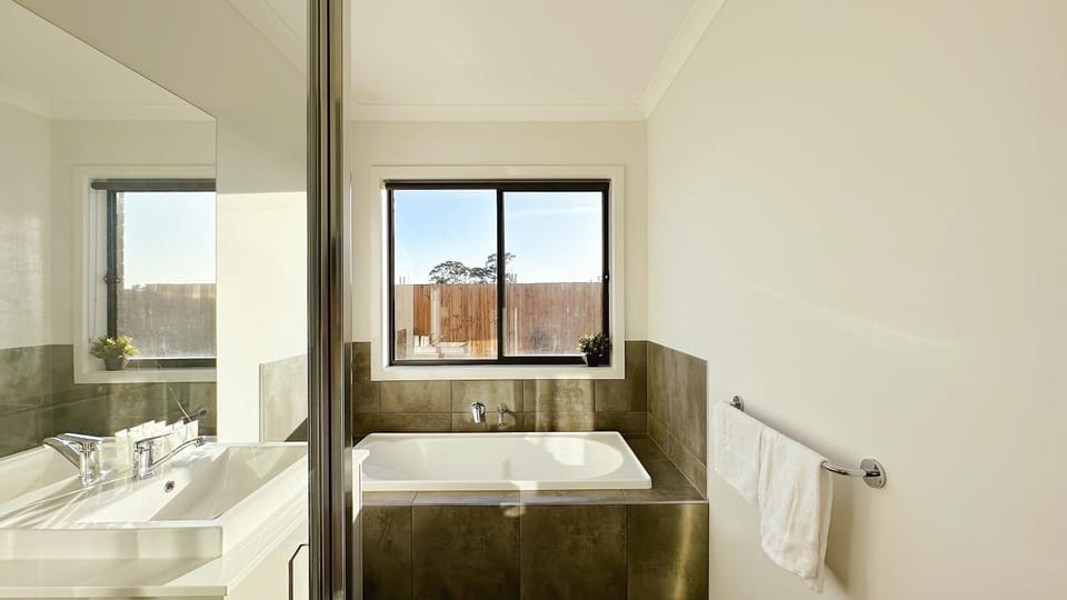 Bathroom, Bath