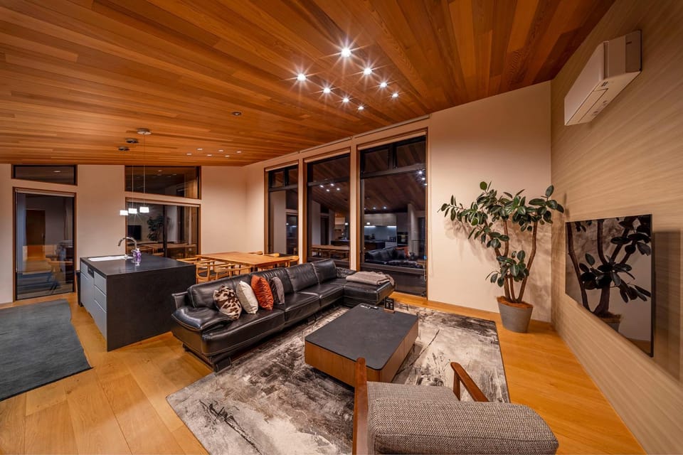 TV and multimedia, Living room, Seating area