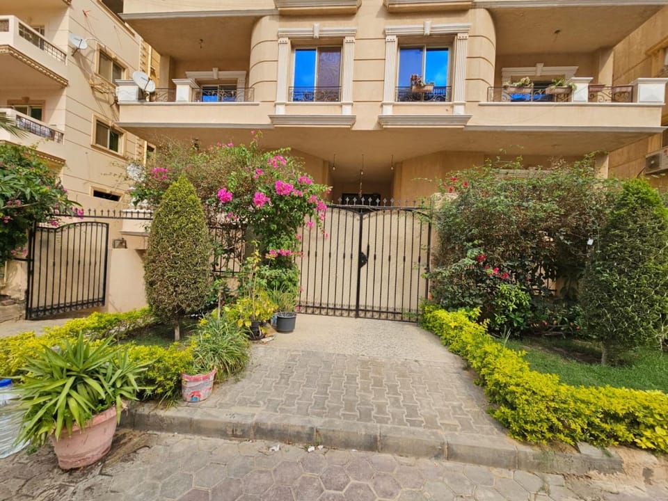 Property building, Garden