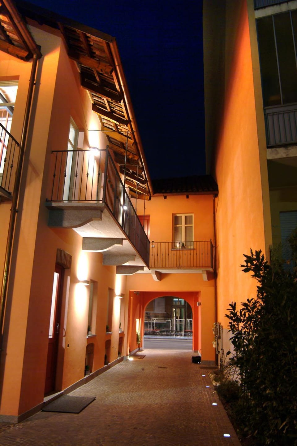 Facade/entrance