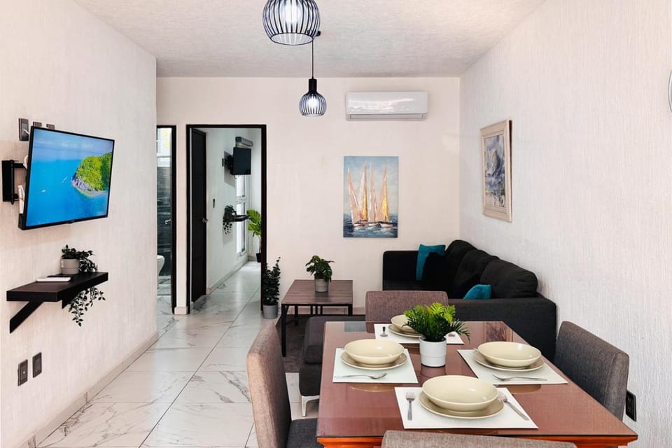 Communal lounge/ TV room, Kitchen or kitchenette, Living room, Seating area, Dining area, air conditioner