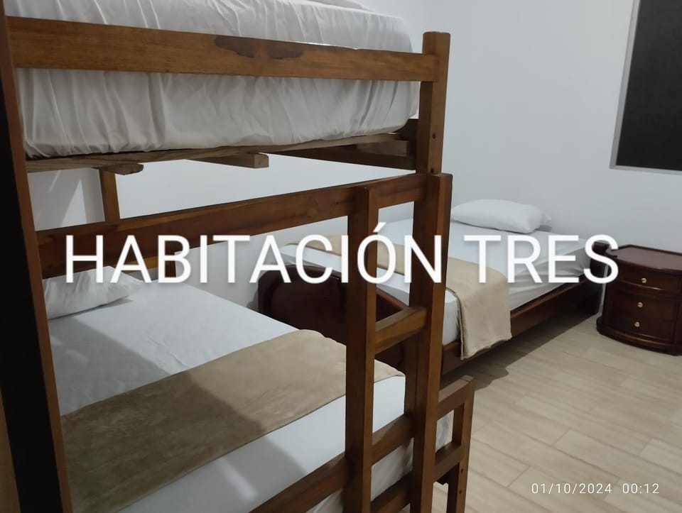 Bed, Bedroom, bunk bed