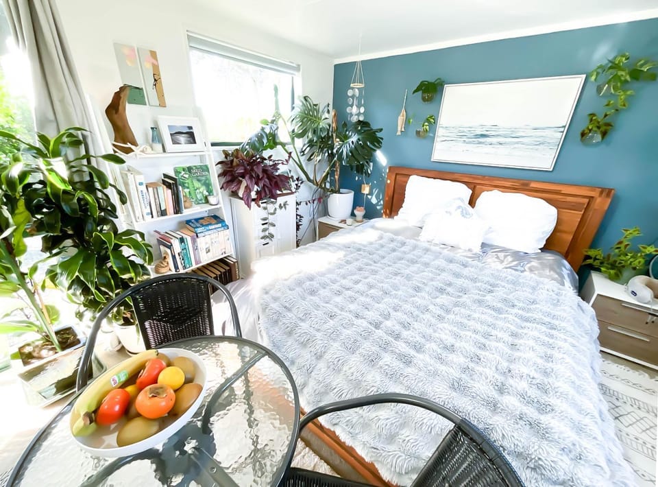 Bed, Bedroom, Pets, Pets, Pets, pet friendly, pet friendly