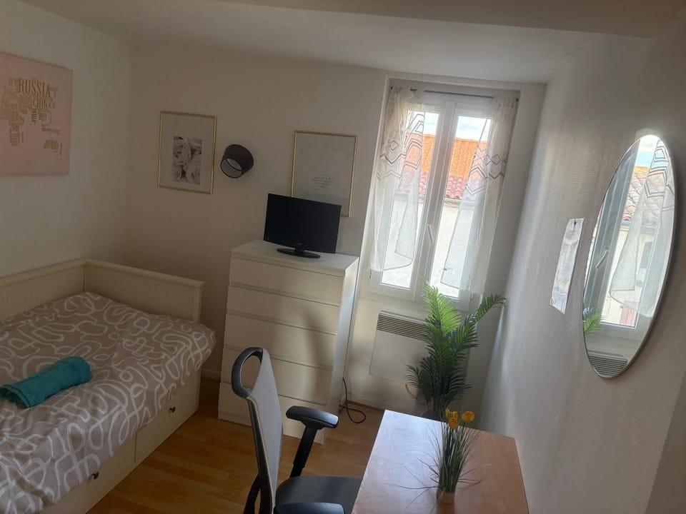 Flora Bed and Breakfast in Occitanie
