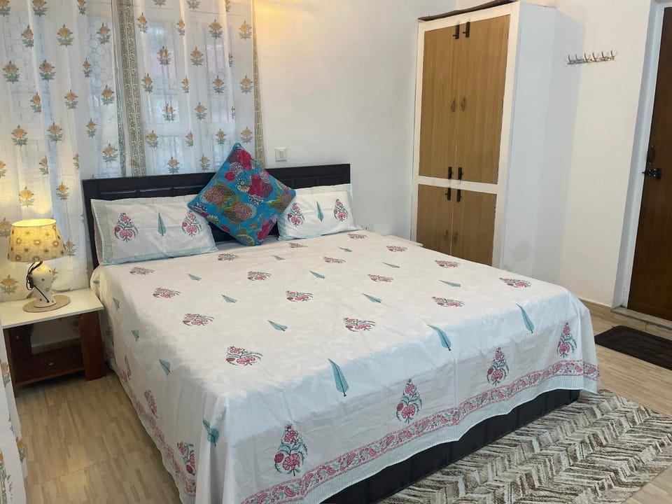 Bed, Bedroom, wardrobe