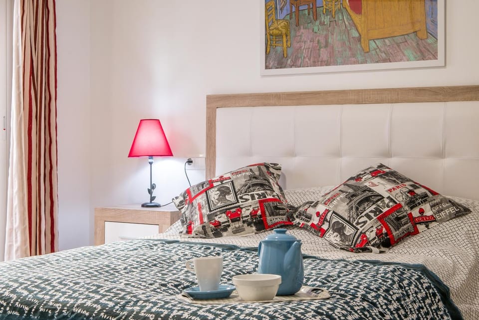 Bed, Bedroom