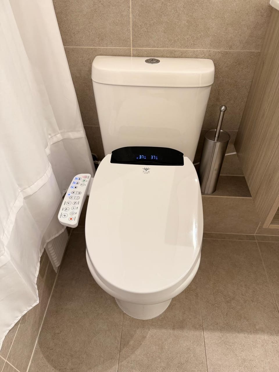 Bathroom, bidet