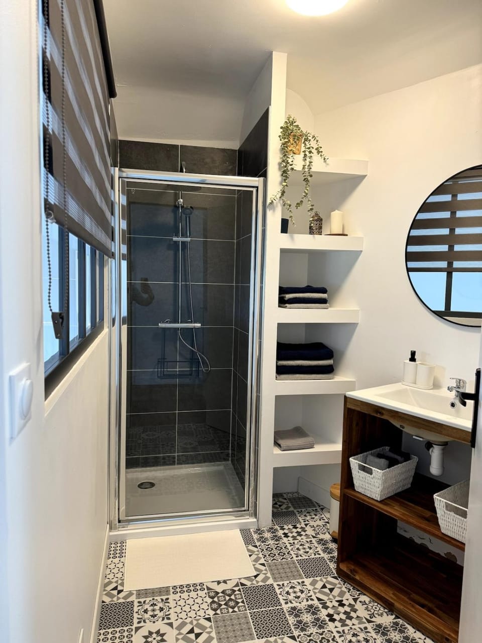 Shower, Bathroom