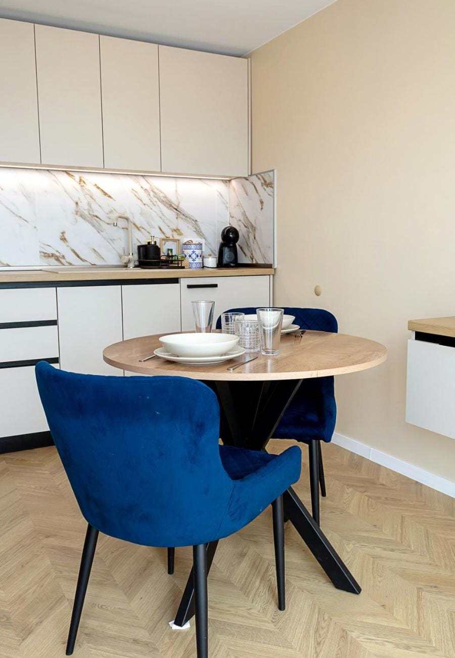 Dining area, kitchen