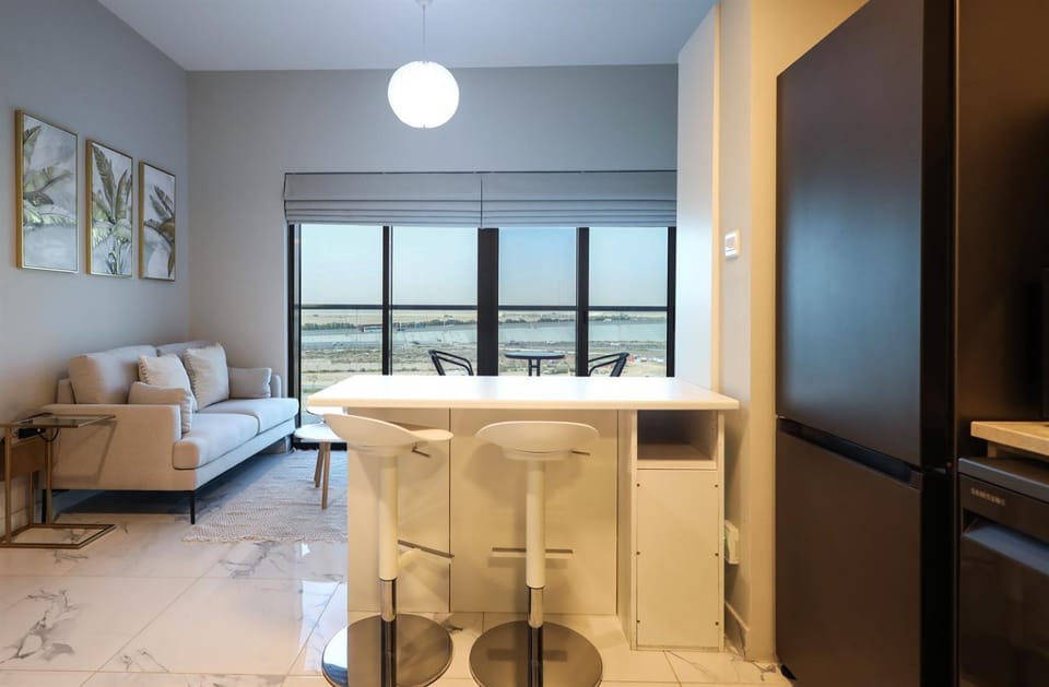 Elite LUX Holiday Homes - Cozy 2BR Getaway Minutes from Expo City, Dubai Apartment in Dubai