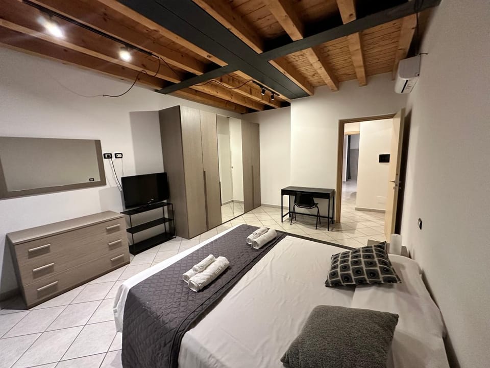 OMA Apartment Pavia Apartment in Lombardy