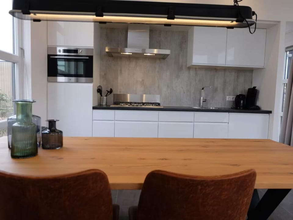 Marina Strandbad Chalet SunnyTides Haus Nr 36 House in Gelderland, Netherlands