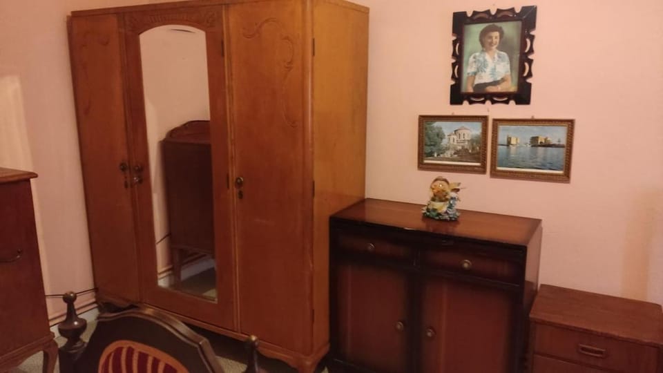 Old Hayati Genoese Castle Apartment in Decentralized Administration of the Aegean