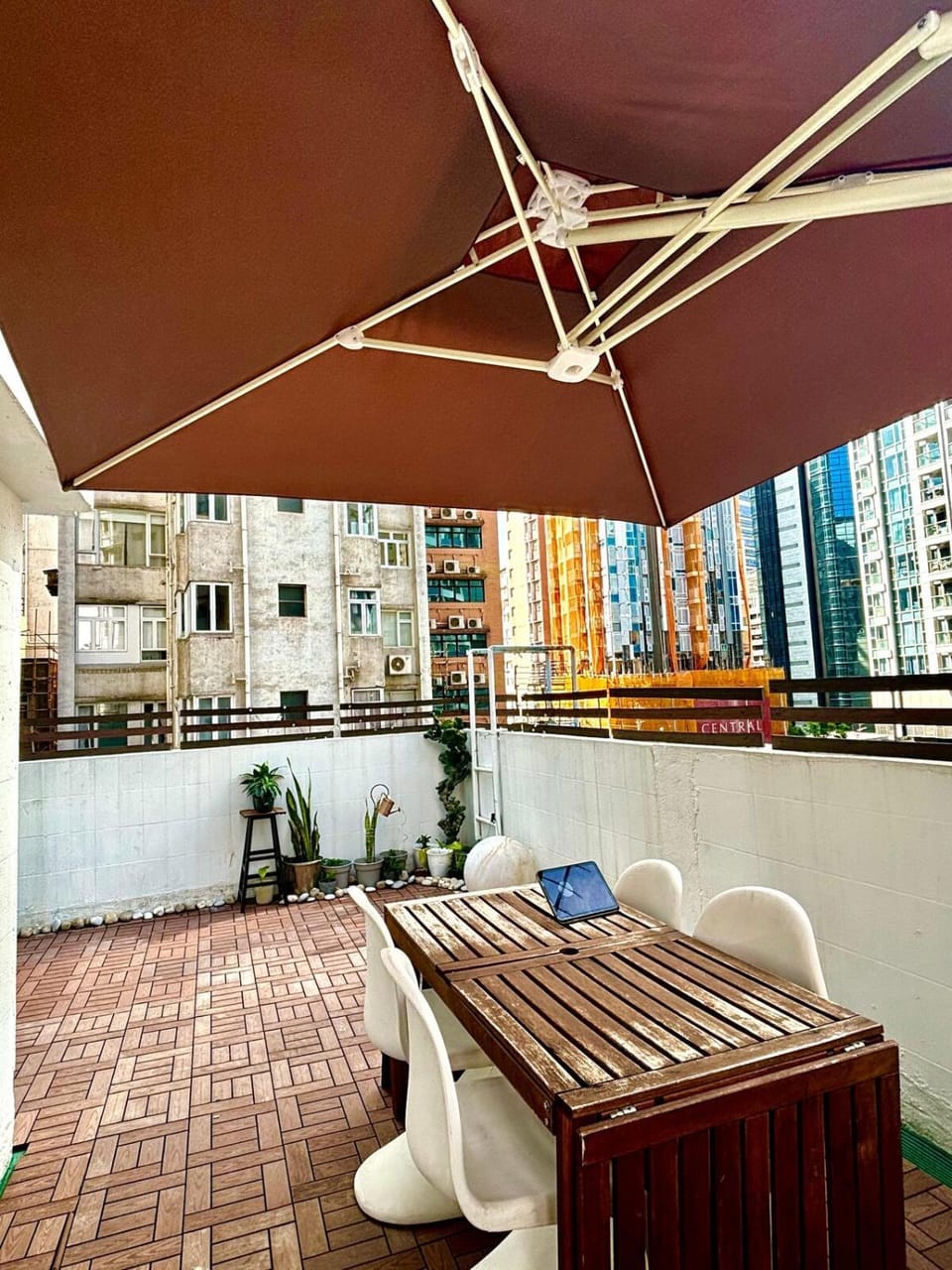 Standard studio Room with RoofTop near LKF central Apartment in Hong Kong