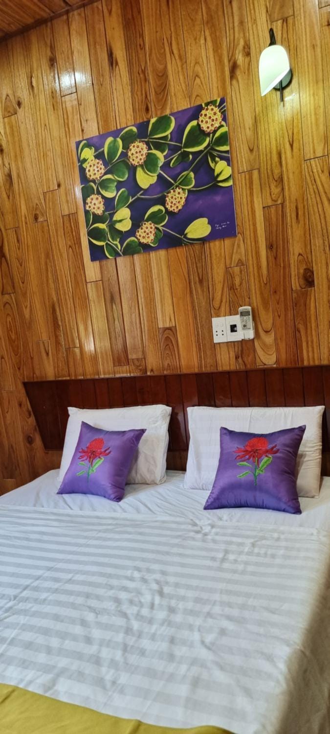Nhà Waratah Homestay and Restaurant Vacation rental in Laos