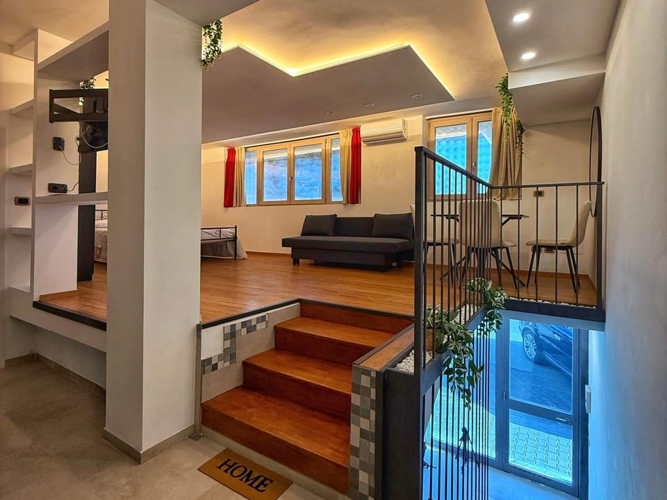 Elegante Loft a Marina di Carrara Free Park Wi-Fi AC House in Marina di Carrara