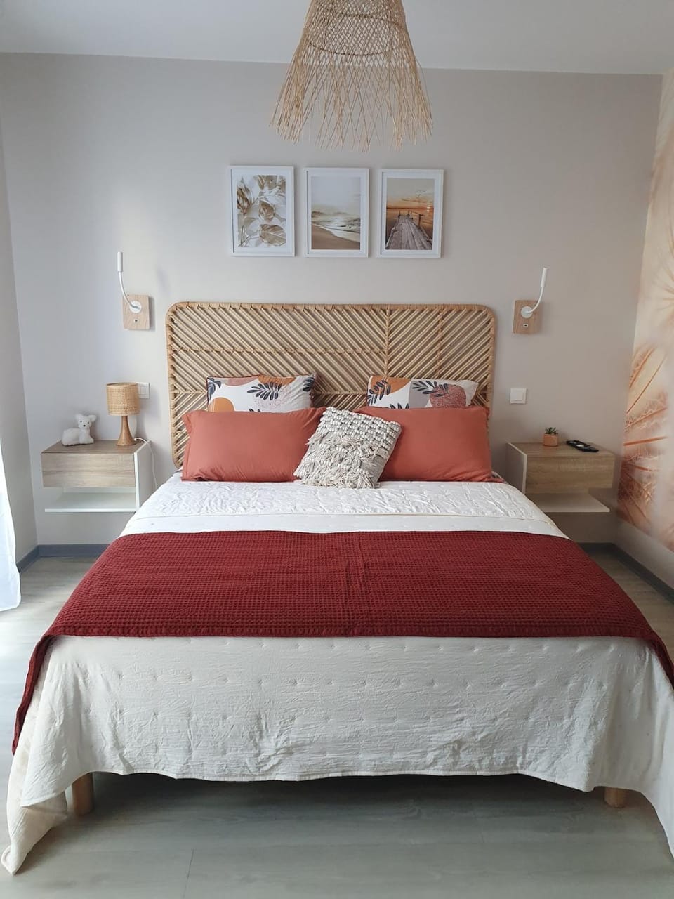 Photo of the whole room