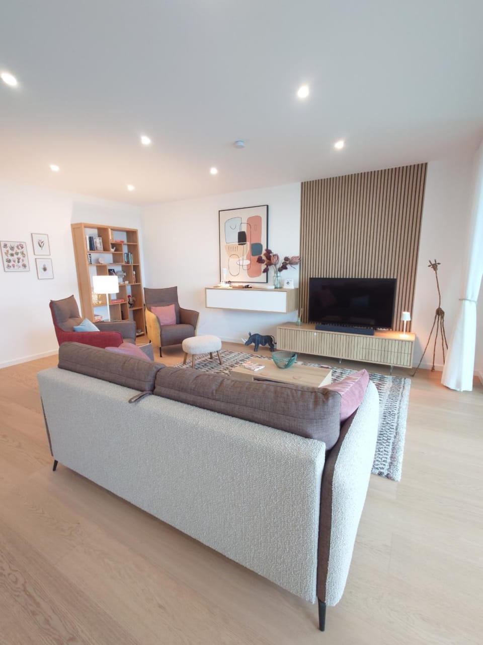 TV and multimedia, Living room, Seating area
