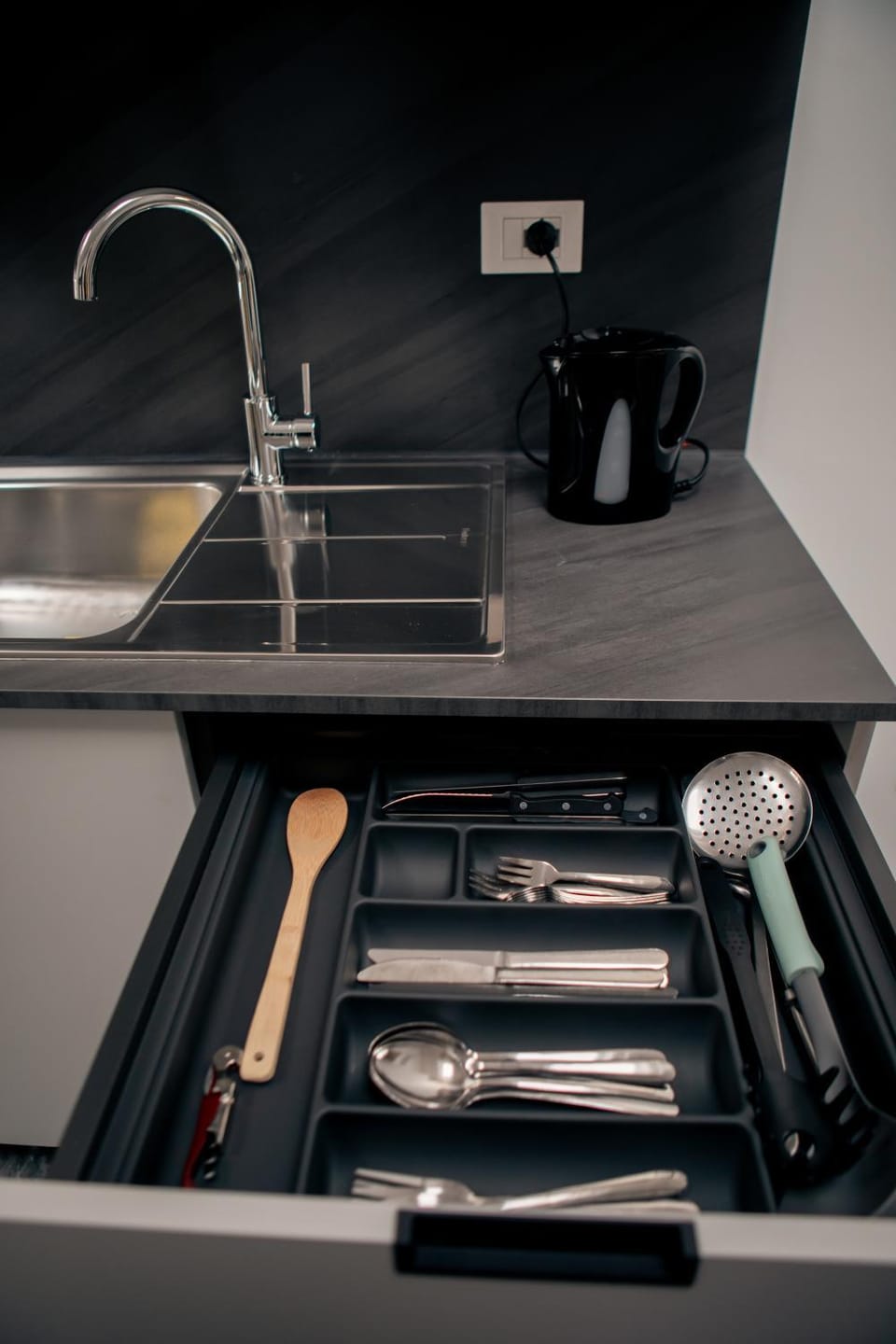 Coffee/tea facilities, Kitchen or kitchenette