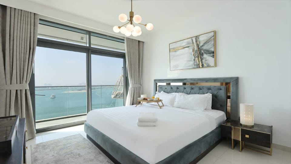 Bed, Photo of the whole room, Bedroom, Sea view, towels