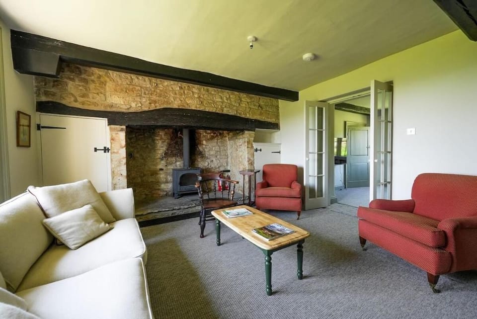 Luxury 4 Bed Farmhouse on Rewilding Estate House in West Dorset District