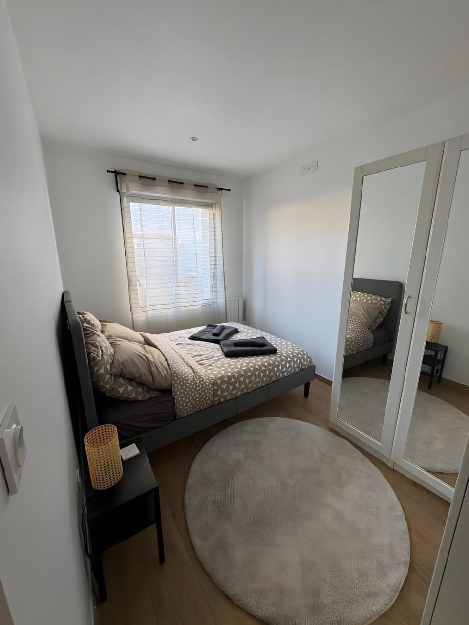 Property building, Living room, Bedroom