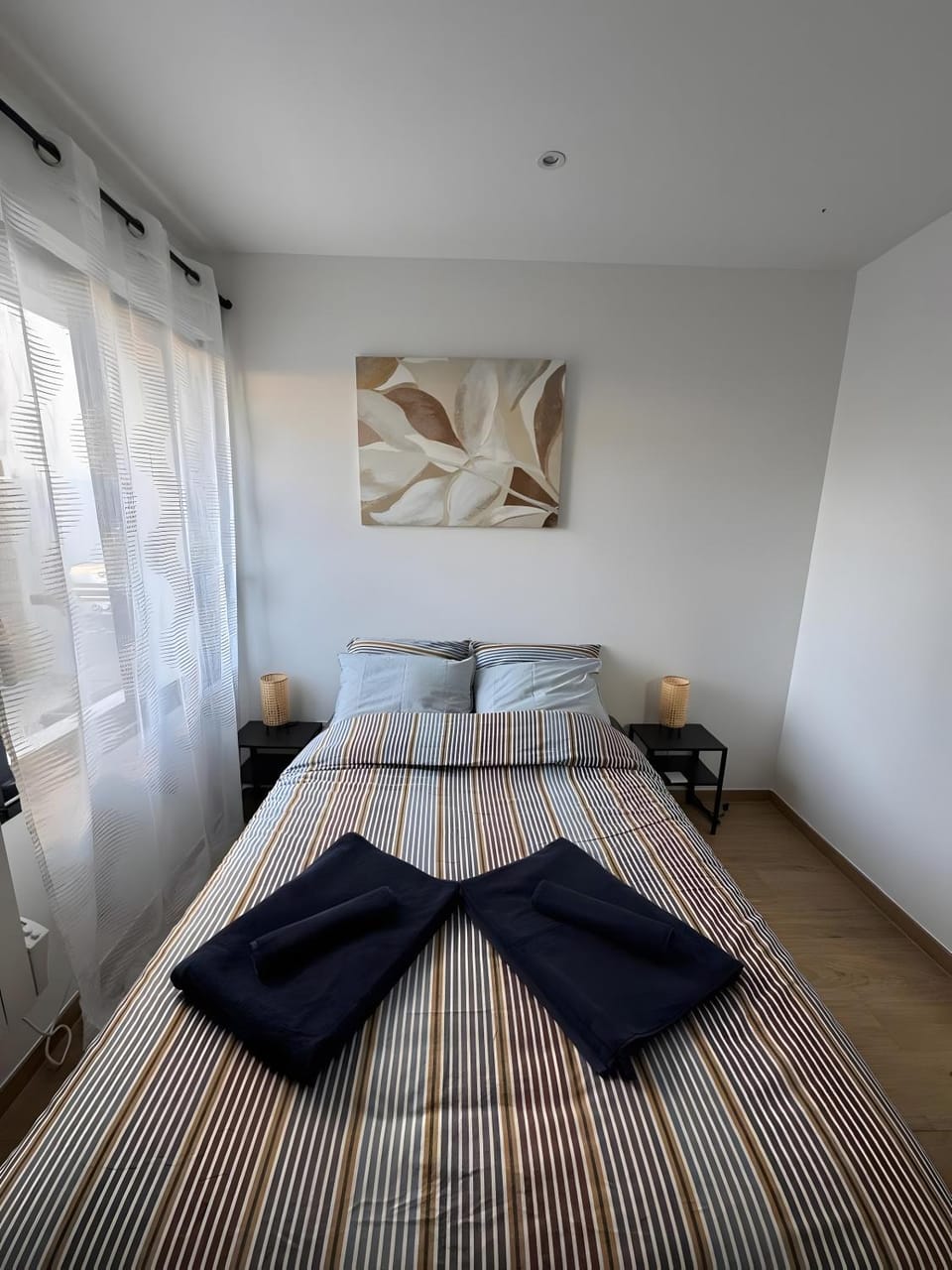 Living room, Bedroom