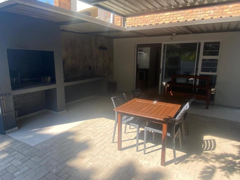 Balcony/Terrace, Dining area