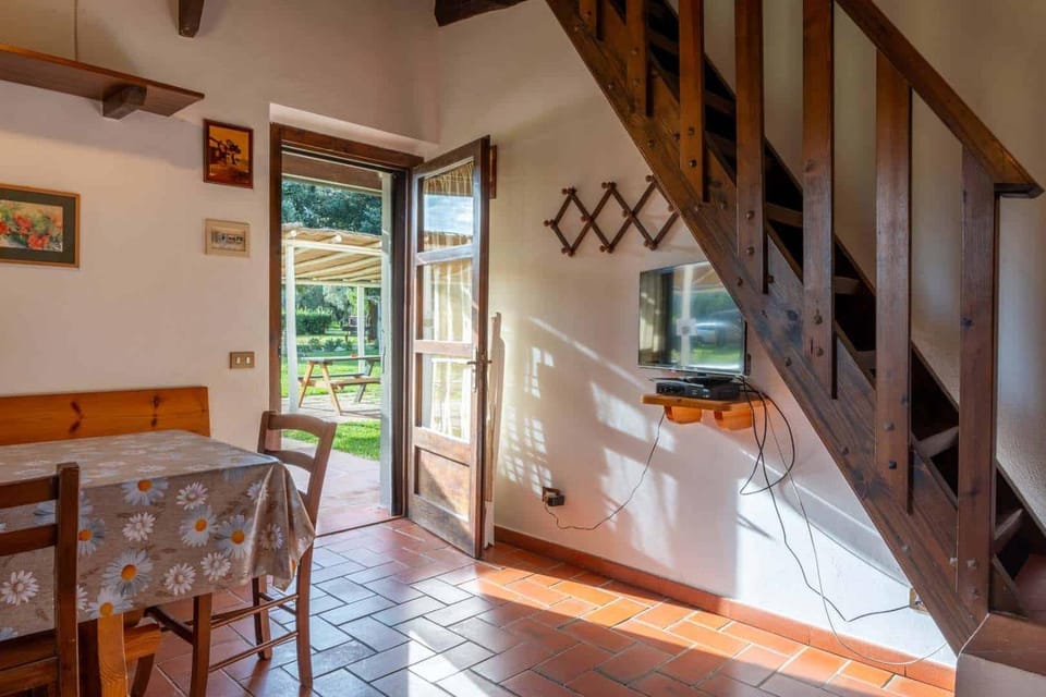 Patio, Facade/entrance, Balcony/Terrace
