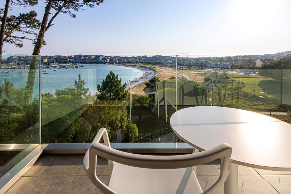 View (from property/room), Balcony/Terrace, Sea view