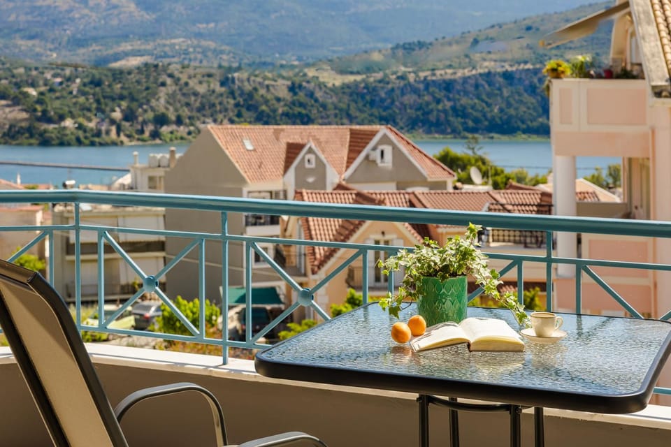Natural landscape, Balcony/Terrace, Mountain view, Sea view