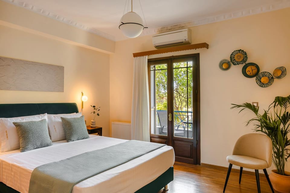 Bed, Bedroom, air conditioner