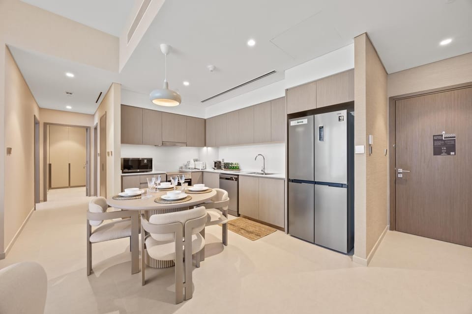 Kitchen or kitchenette, Dining area, minibar, oven, pet friendly, stove