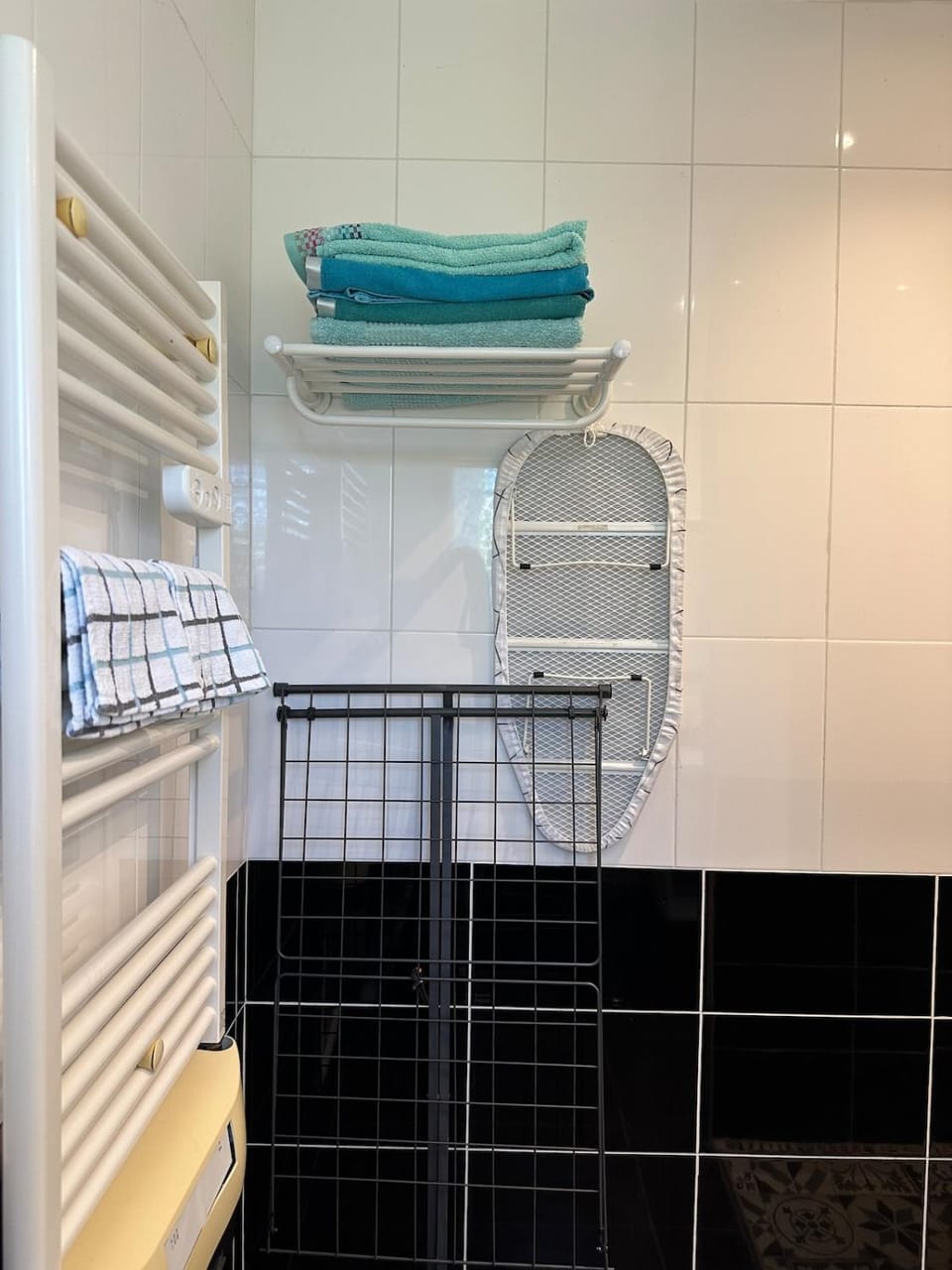 Bathroom, towels