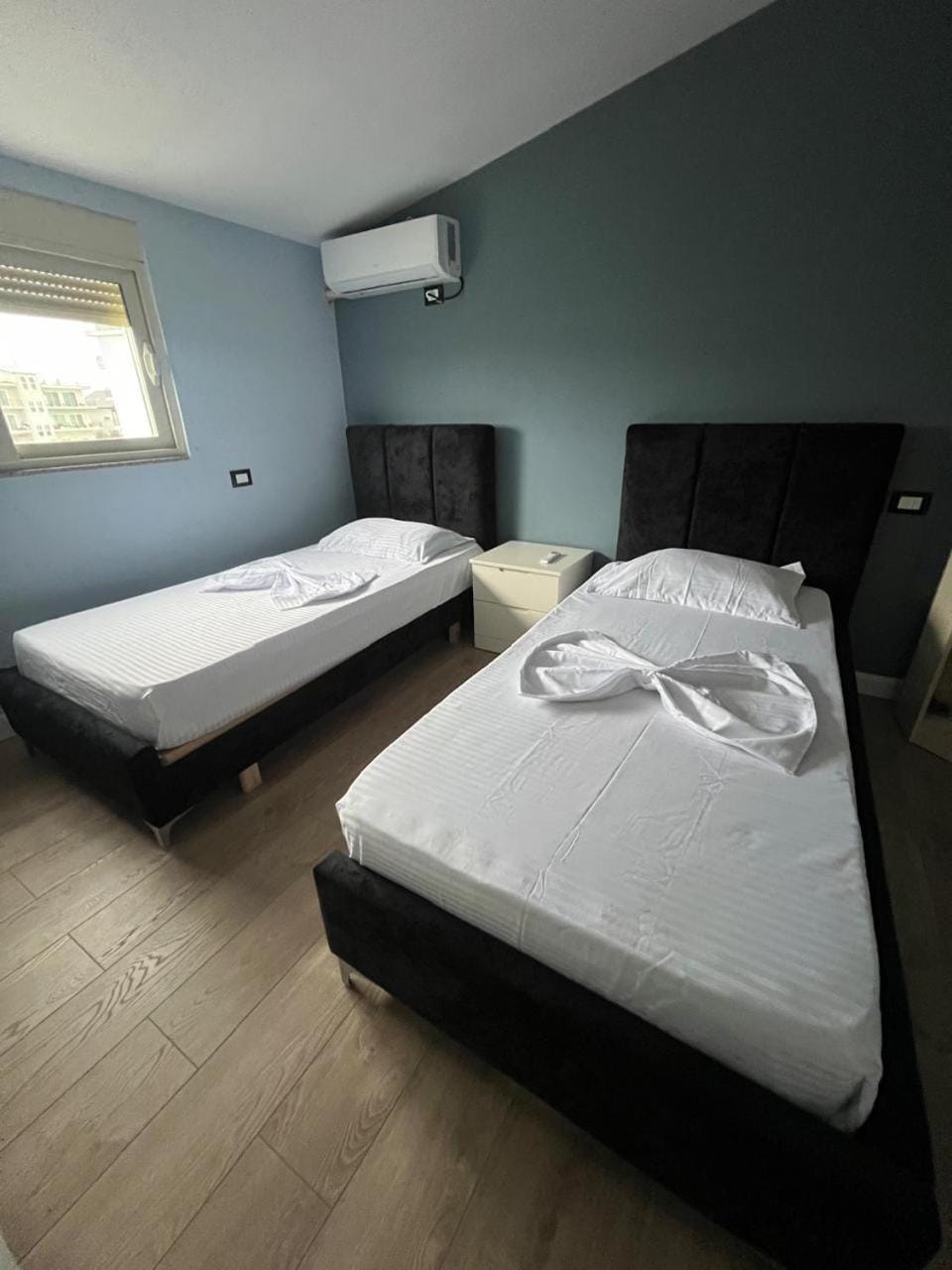Bed, Bedroom, towels, air conditioner