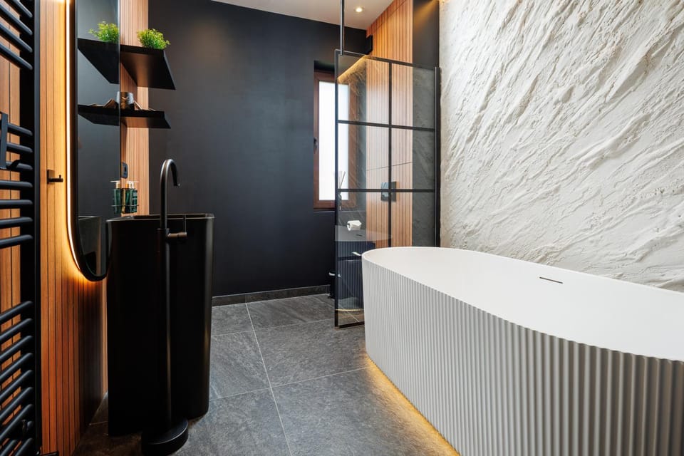 Bathroom, Guests, Bath, heating, towels