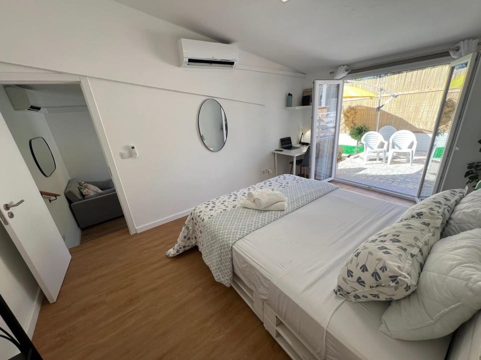 Sunset Pool Villa In Lisbon Villa in Setubal District
