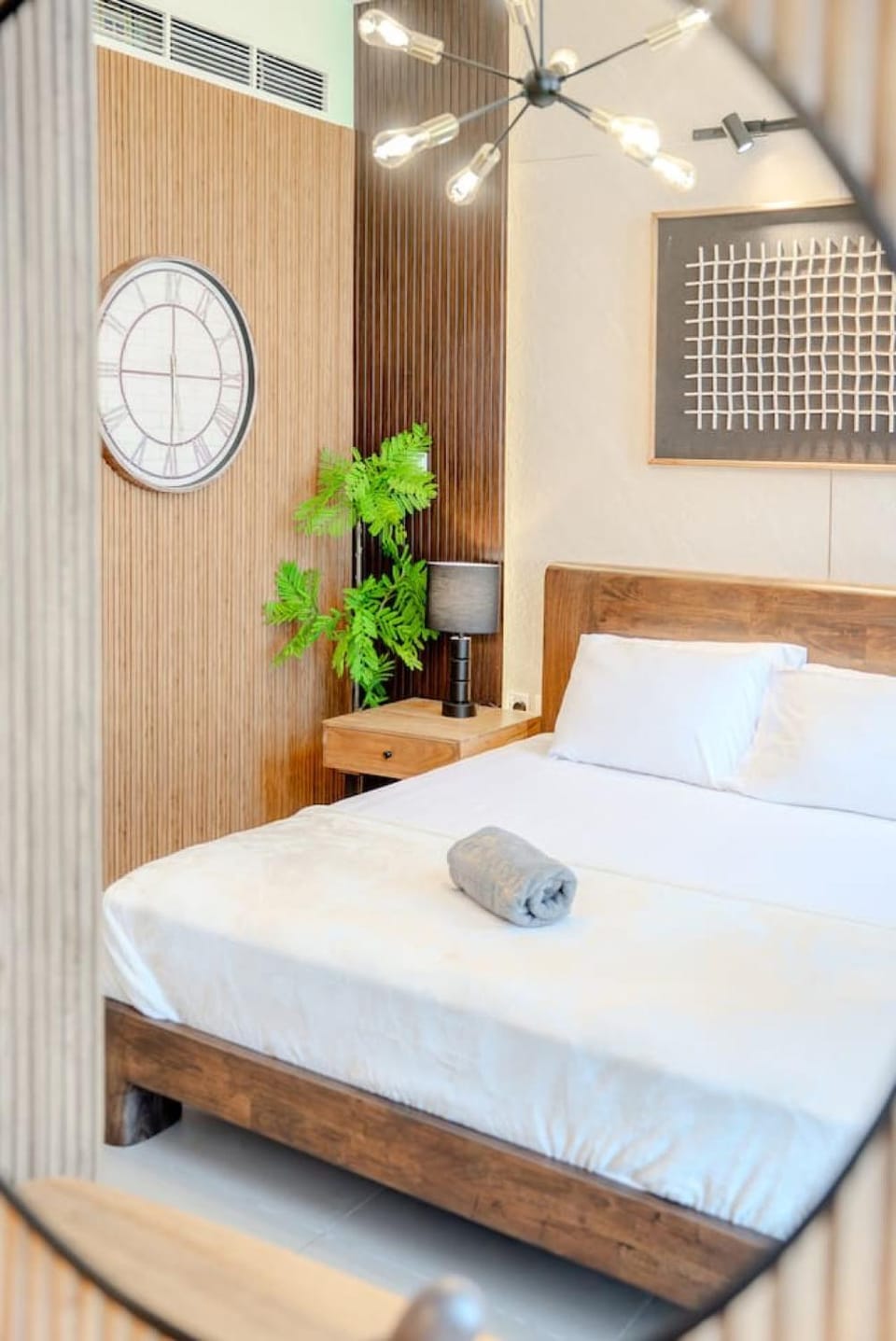 Apartment - 1BR Poolview - Sleeps 4 - 2WCs - Workstation Apartment in Al Sharjah