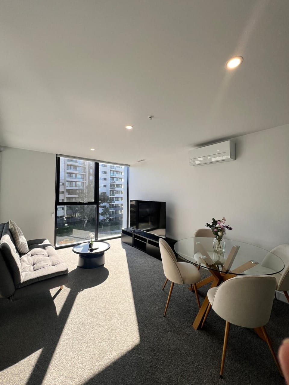 Brand new apartment close to hospital with POOL GYM in Woden center Apartment in Canberra