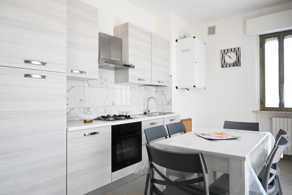 PP07 - Porto Potenza, trilocale vista mare con aria condizionata Apartment in Marche